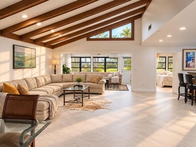 23 Estate Drive, Boynton Beach, FL 33436