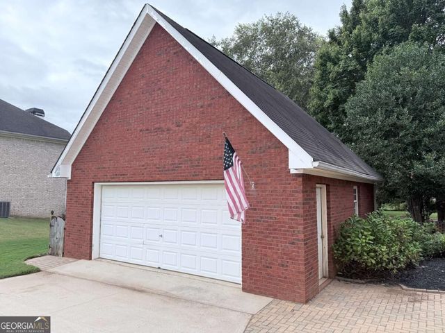 209 Ashley Drive, Mcdonough, GA 30252