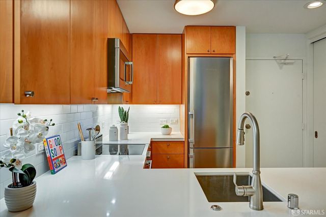 60 Ora Way 105H, San Francisco, CA 94131