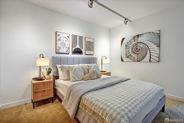 60 Ora Way 105H, San Francisco, CA 94131