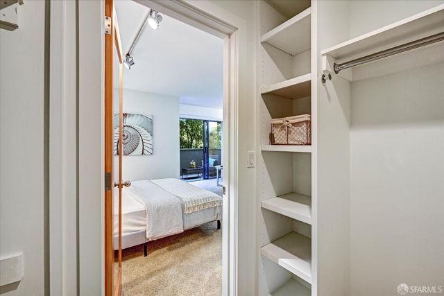 60 Ora Way 105H, San Francisco, CA 94131