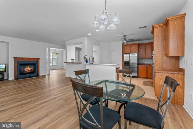 4 BRAKEMAN CT, Hightstown, NJ 08520