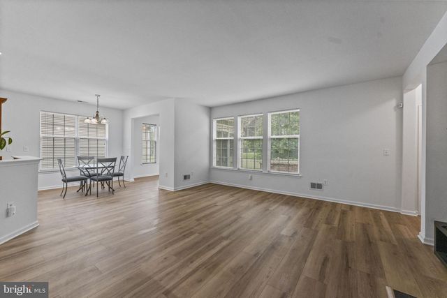 4 BRAKEMAN CT, Hightstown, NJ 08520