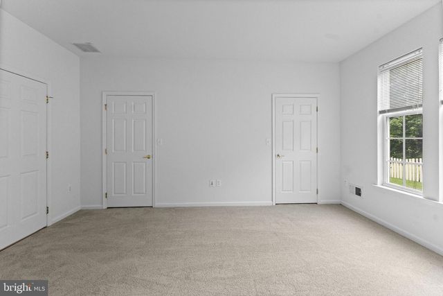 4 BRAKEMAN CT, Hightstown, NJ 08520