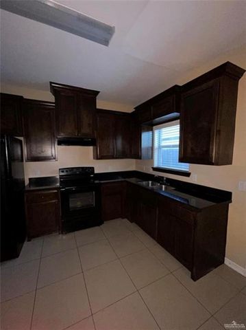 2605 Franklin Avenue, Alton, TX 78573