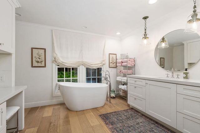 7550 N Spy Glass Avenue, Fresno, CA 93711