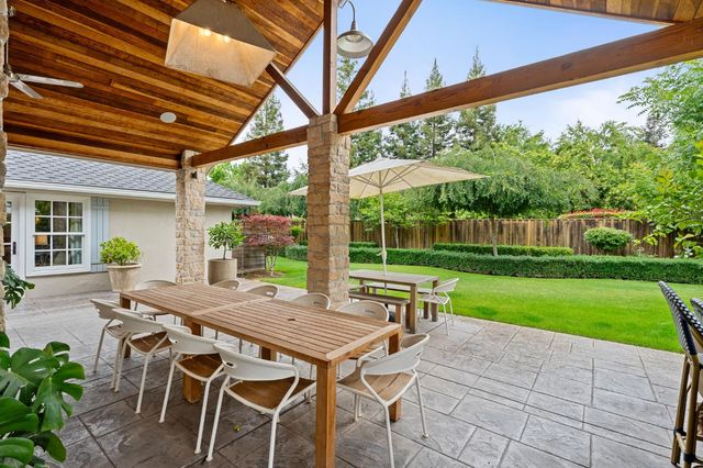 7550 N Spy Glass Avenue, Fresno, CA 93711