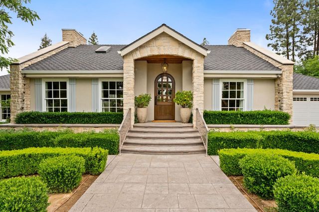 7550 N Spy Glass Avenue, Fresno, CA 93711