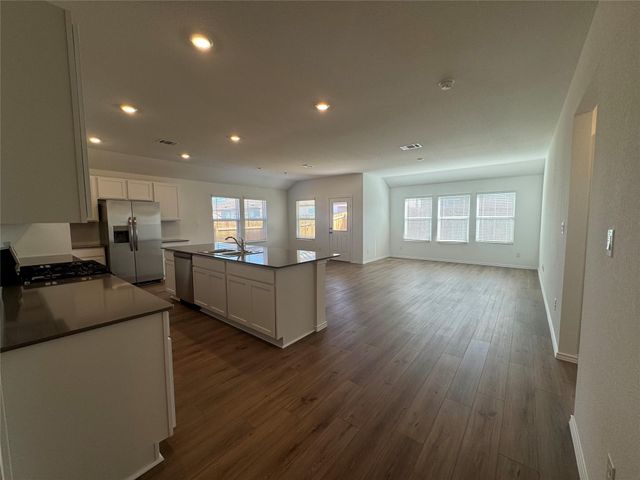 176 Mayacama LOOP, San Marcos, TX 78666