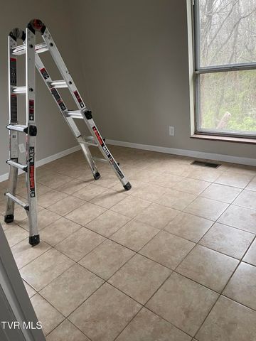 1301 Blackburn Drive, Morristown, TN 37814