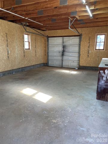 12404 Mooresville Road, Mt Ulla, NC 28125