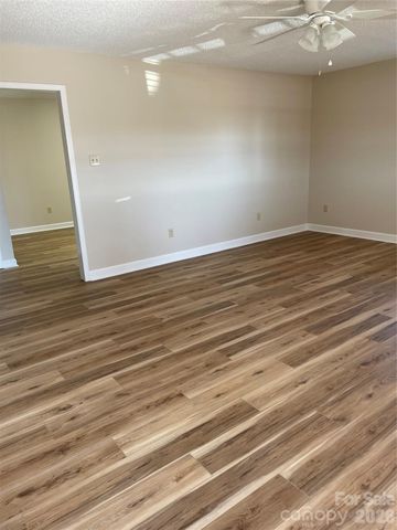 12404 Mooresville Road, Mt Ulla, NC 28125