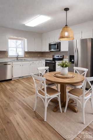 12404 Mooresville Road, Mt Ulla, NC 28125