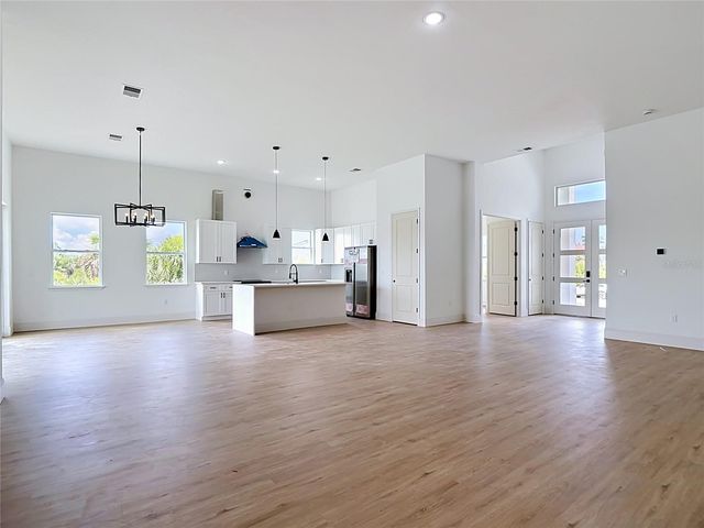 10262 KINGSVILLE DRIVE, Port Charlotte, FL 33981