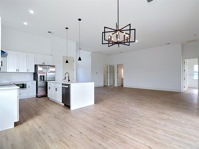 10262 KINGSVILLE DRIVE, Port Charlotte, FL 33981