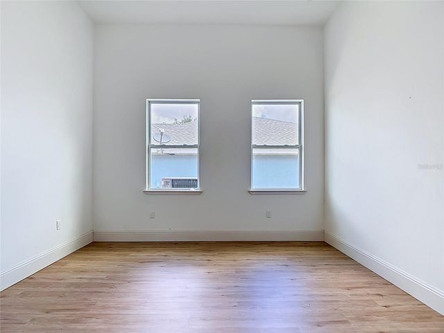 10262 KINGSVILLE DRIVE, Port Charlotte, FL 33981