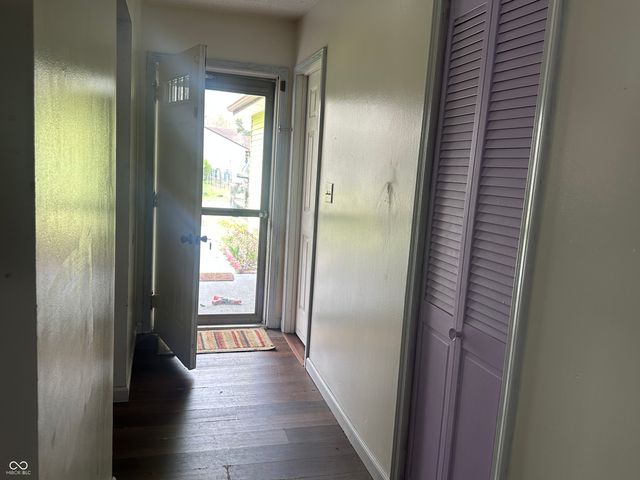 7727 Alapaka Court, Indianapolis, IN 46217