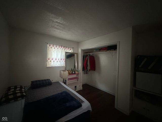 7727 Alapaka Court, Indianapolis, IN 46217