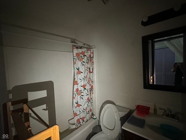 7727 Alapaka Court, Indianapolis, IN 46217