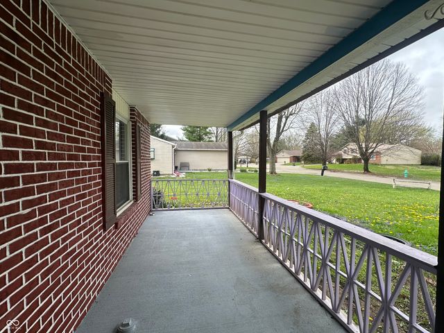 7727 Alapaka Court, Indianapolis, IN 46217