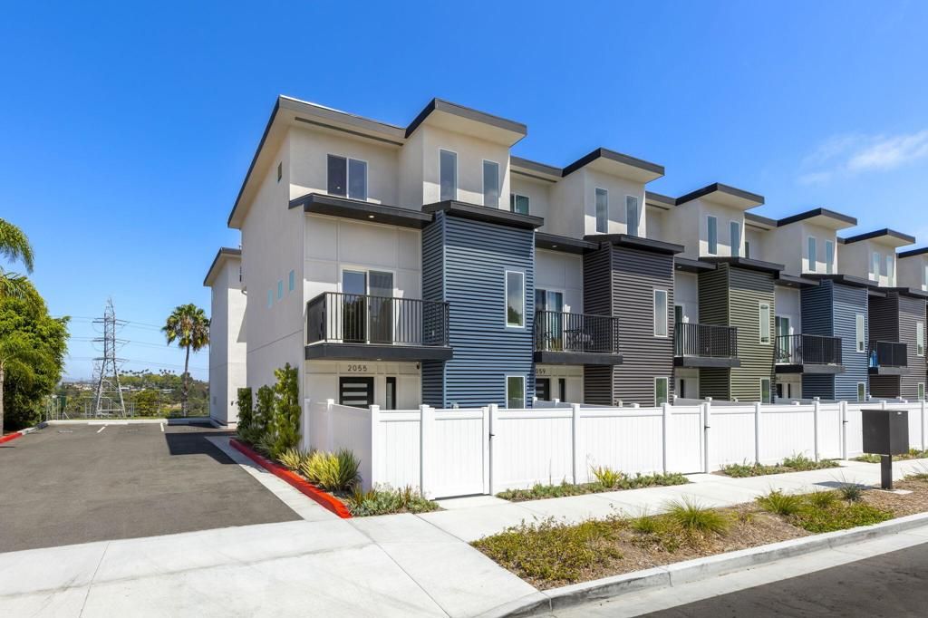 2055 S El Camino Real, Oceanside, CA 92054 — exterior