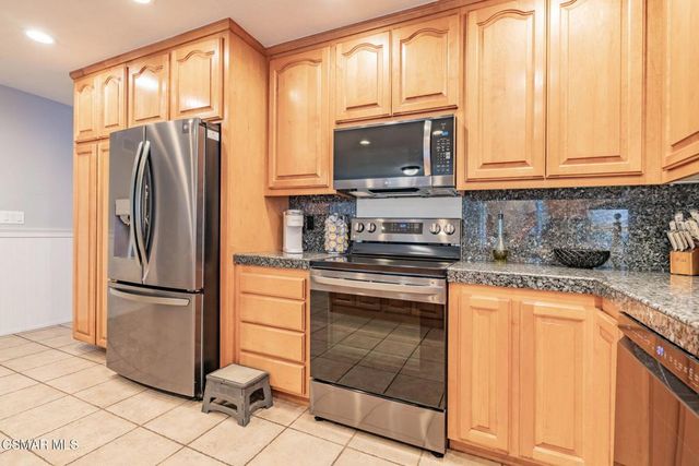 1816 Hillary Court, Simi Valley, CA 93065