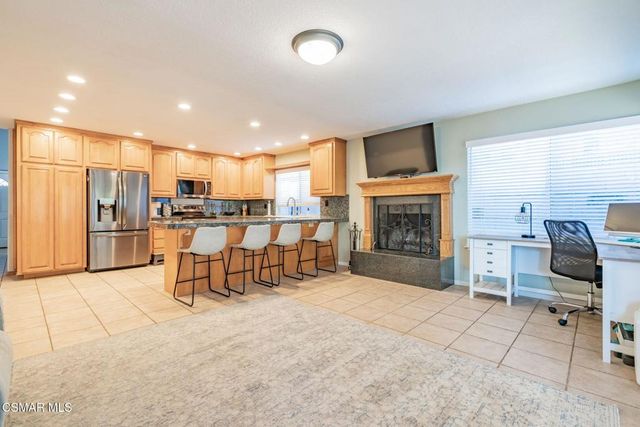 1816 Hillary Court, Simi Valley, CA 93065