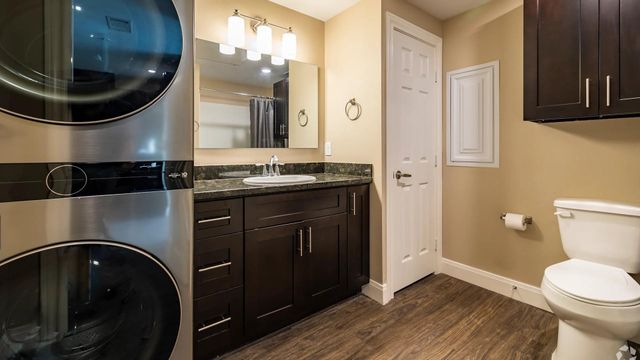 3730 Boettcher Drive 1203, Huntsville, TX 77340
