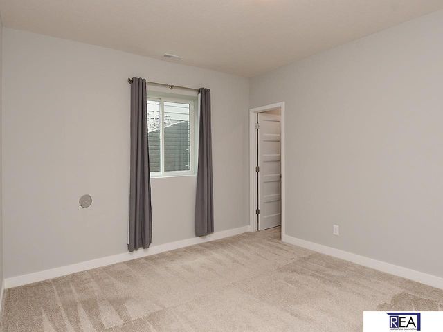 271 N Allen Street, Bennington, NE 68007