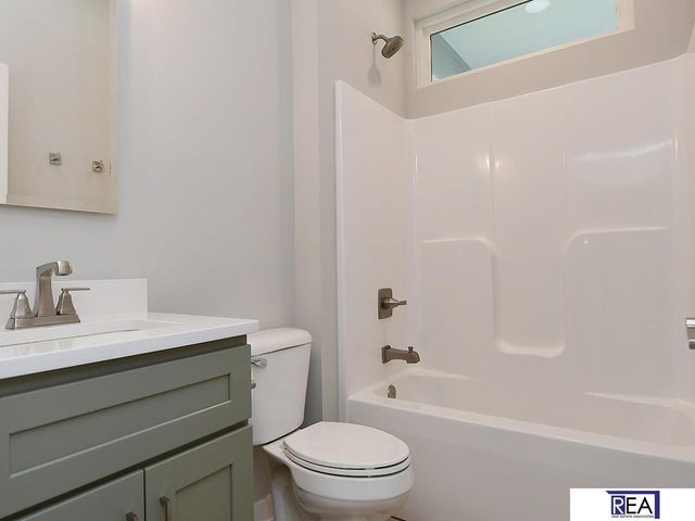 271 N Allen Street, Bennington, NE 68007