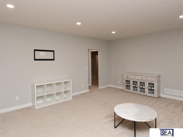 271 N Allen Street, Bennington, NE 68007