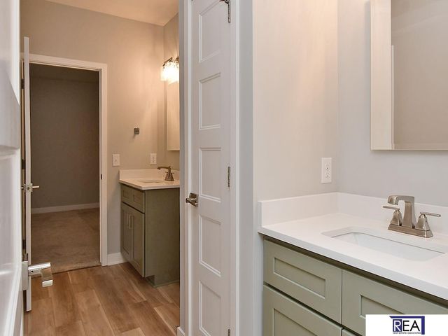271 N Allen Street, Bennington, NE 68007