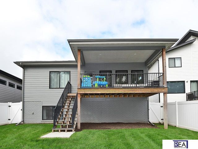 271 N Allen Street, Bennington, NE 68007