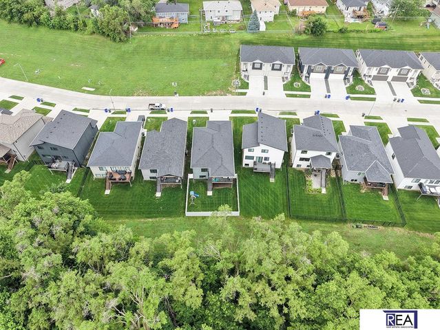 271 N Allen Street, Bennington, NE 68007