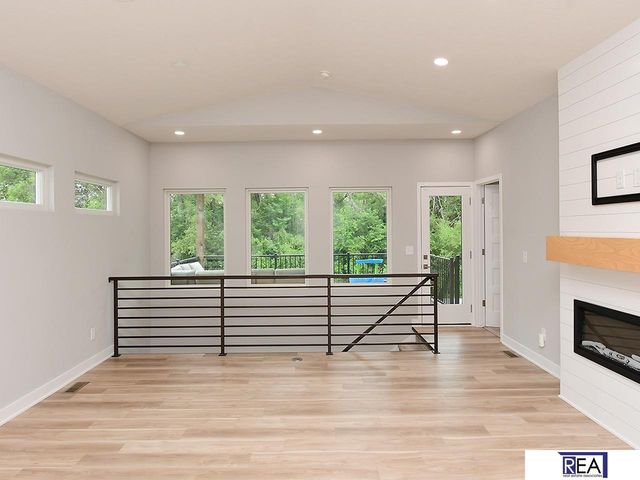 271 N Allen Street, Bennington, NE 68007