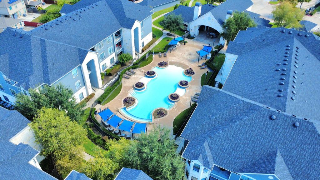 6777 Sommerall Drive 1322, Houston, TX 77084