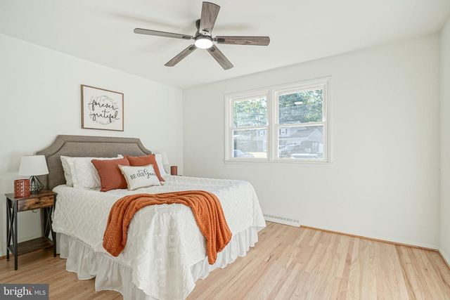 402 GEORGETOWN RD, Blackwood, NJ 08012