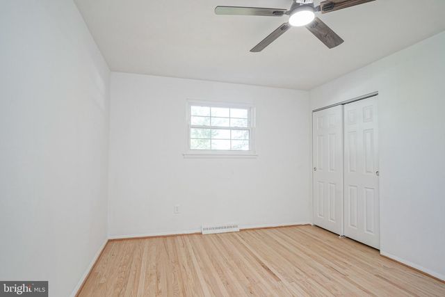 402 GEORGETOWN RD, Blackwood, NJ 08012