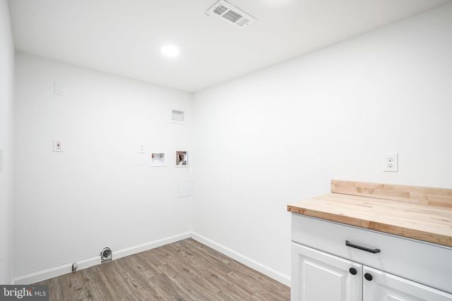 402 GEORGETOWN RD, Blackwood, NJ 08012