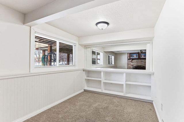 6502 Ives Lane N, Maple Grove, MN 55369