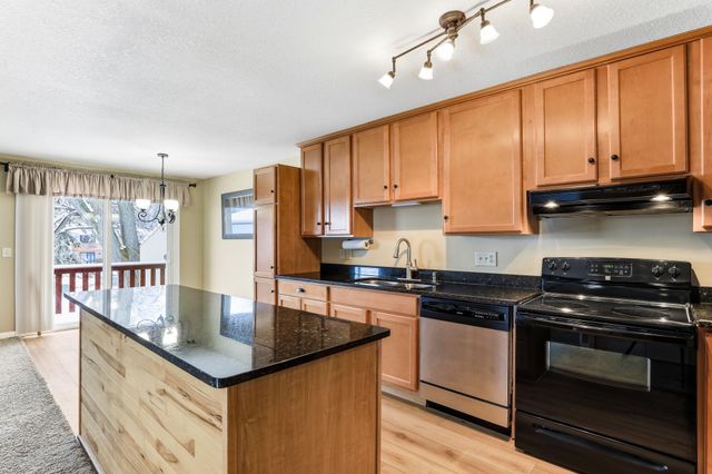 6502 Ives Lane N, Maple Grove, MN 55369