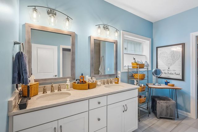 4693 Winding Oak Drive, Delaware, OH 43015