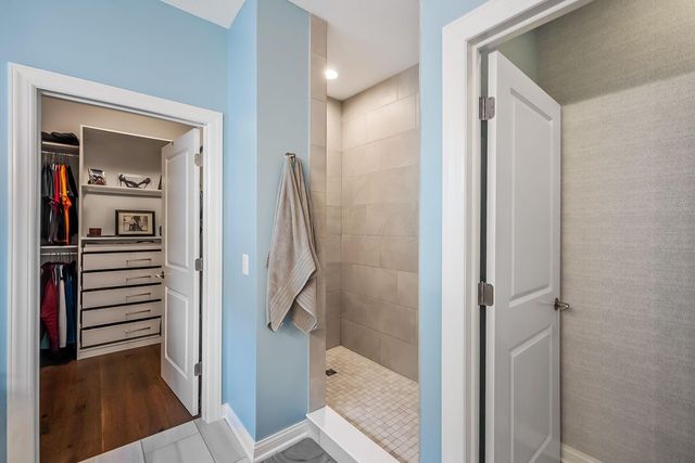 4693 Winding Oak Drive, Delaware, OH 43015