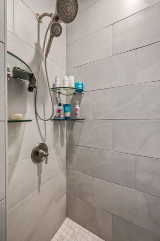 4693 Winding Oak Drive, Delaware, OH 43015