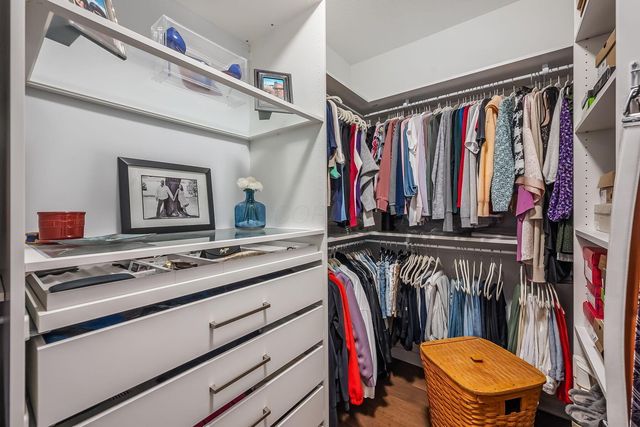 4693 Winding Oak Drive, Delaware, OH 43015