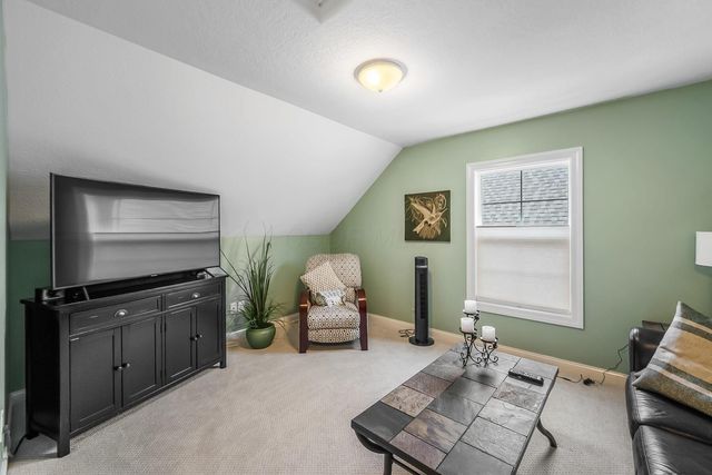 4693 Winding Oak Drive, Delaware, OH 43015