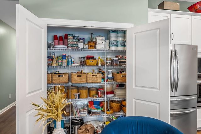 4693 Winding Oak Drive, Delaware, OH 43015