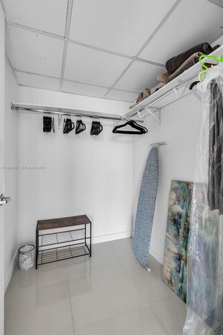 495 Brickell Ave 3708, Miami, FL 33131