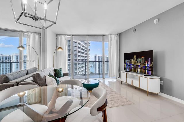 495 Brickell Ave 3708, Miami, FL 33131