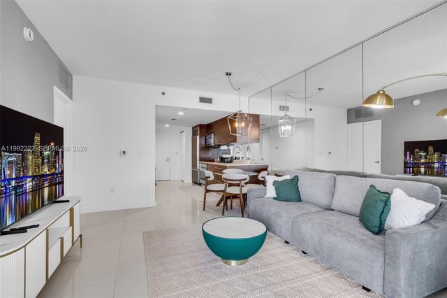 495 Brickell Ave 3708, Miami, FL 33131